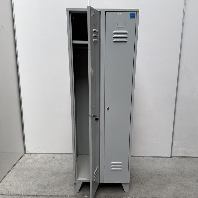  - 1x 2-deurs indistriele locker (13)