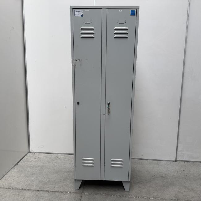  - 1x 2-deurs indistriele locker (1)