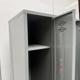  - 1x 3-deurs retro donkergrijs (1)
