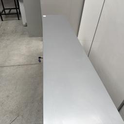  - 1x ahrend grote stalen akoestische kast met lichtlopende metalen schuifdeuren (11)