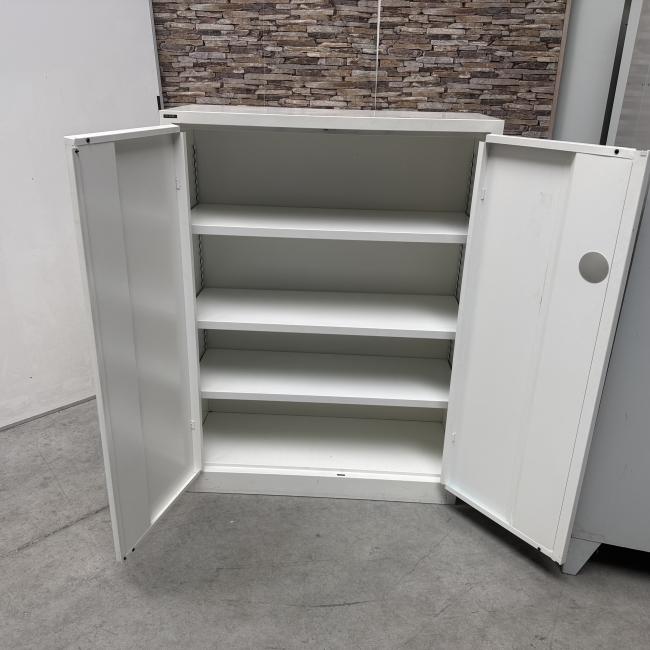  - 1x ahrend witte stalen 2-deurs werkplaatskast  (12)