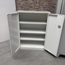  - 1x ahrend witte stalen 2-deurs werkplaatskast  (12)