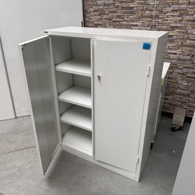  - 1x ahrend witte stalen 2-deurs werkplaatskast  (16)