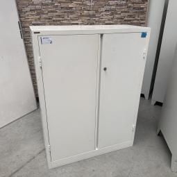  - 1x ahrend witte stalen 2-deurs werkplaatskast  (8)
