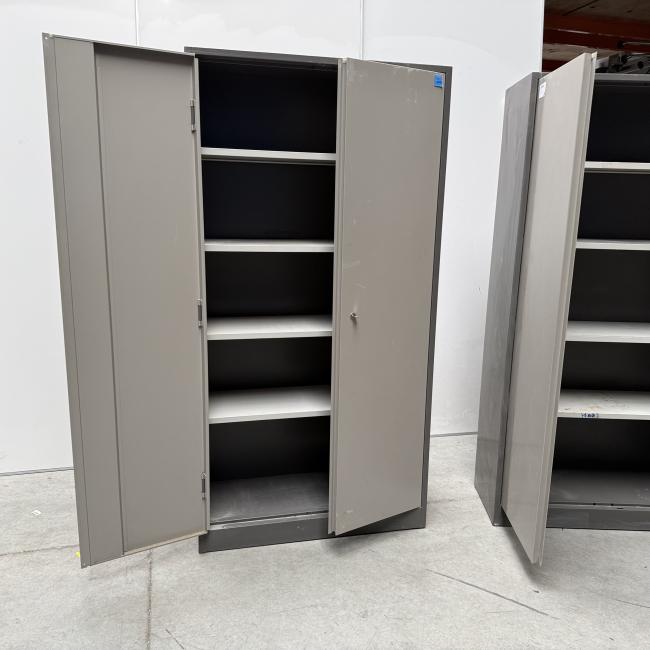  - set 2x ahrend met schade !! intensief gebruikt !! (13)