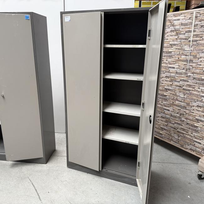  - set 2x ahrend met schade !! intensief gebruikt !! (18)