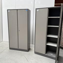  - set 2x ahrend met schade !! intensief gebruikt !! (3)