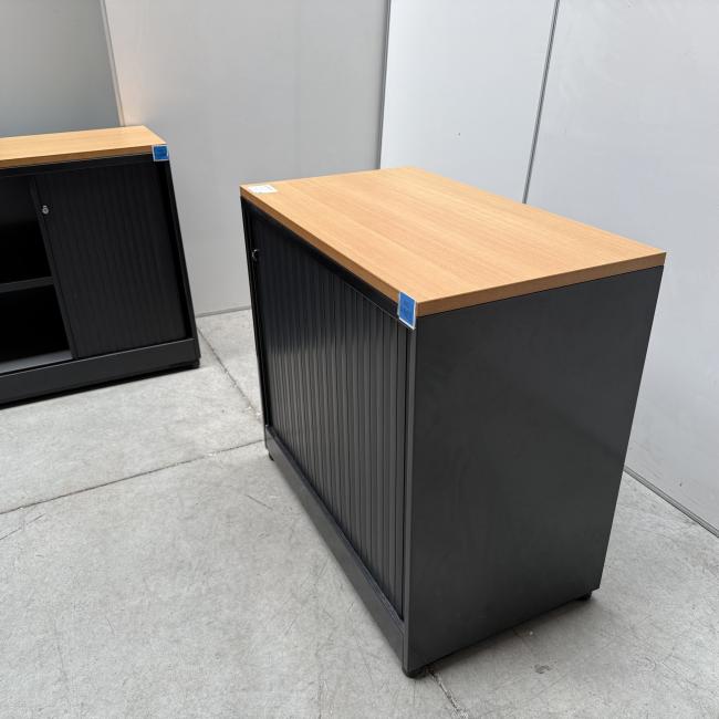  - 2x ahrend gladde deuren zwart beuken met sleutels  (8)