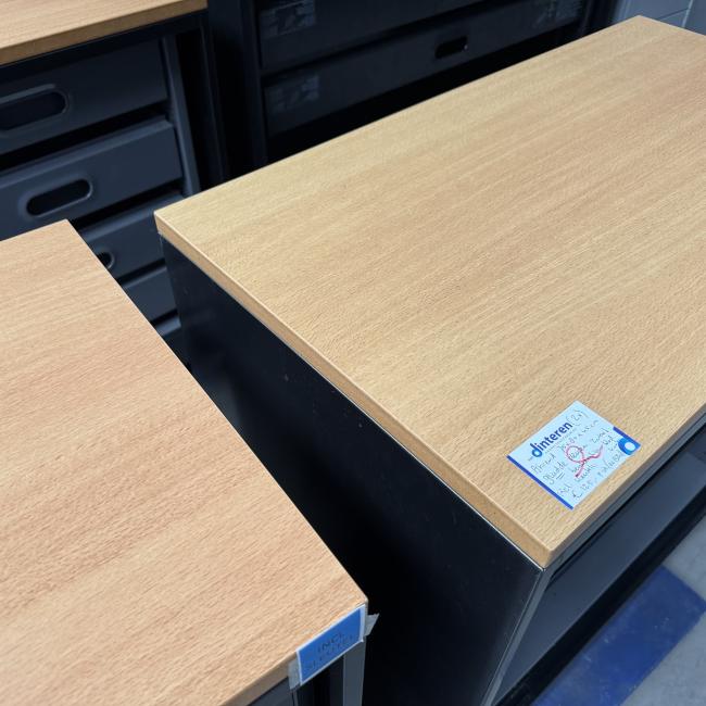  - 2x ahrend gladde deuren zwart beuken met sleutels  (23)