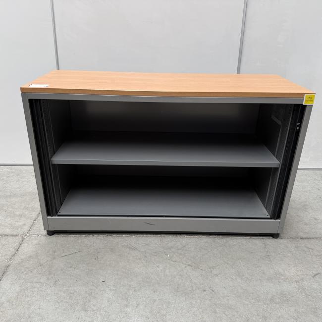  - ahrend 1x met en 1x zonder sleutel (12)