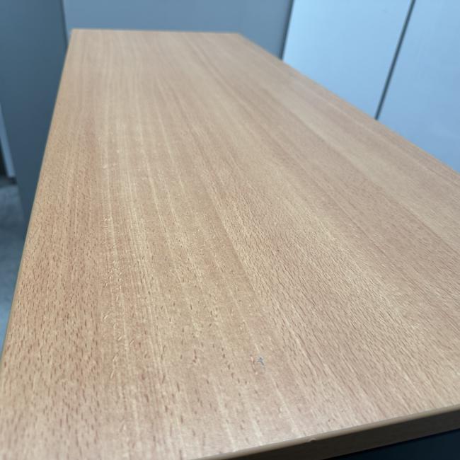  - ahrend 1x met en 1x zonder sleutel zwart beuken (5)