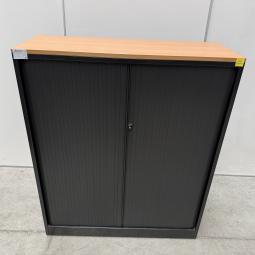  - ahrend 1x met en 1x zonder sleutel zwart beuken (14)