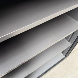  - ahrend 1x met en 1x zonder sleutel zwart beuken (20)