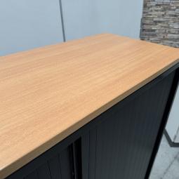  - ahrend 1x met en 1x zonder sleutel zwart beuken (22)