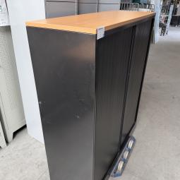  - ahrend 1x met en 1x zonder sleutel zwart beuken (27)