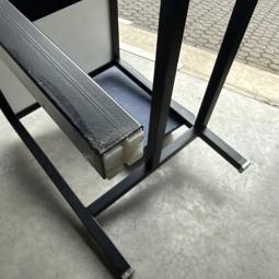  - 1x zeer degelijke kleine werkbank (6)