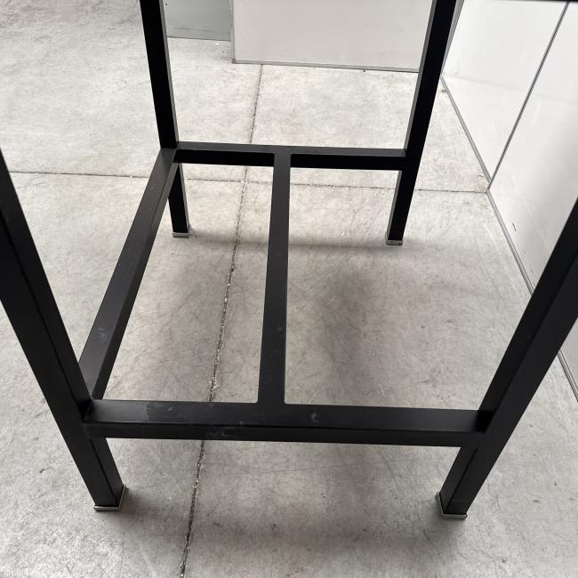  - 1x zeer degelijke kleine werkbank (15)