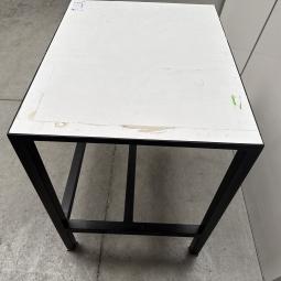  - 1x zeer degelijke kleine werkbank (16)