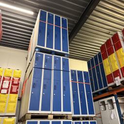  - partij 4-deurs - 2 soorten draaiknop of omlegslotje voor evt hangslot (1)