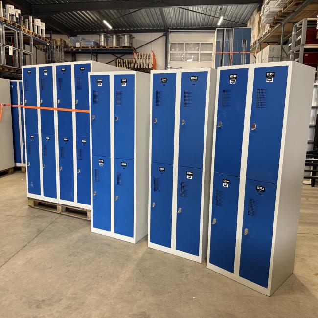  - partij 4-deurs - 2 soorten draaiknop of omlegslotje voor evt hangslot (10)