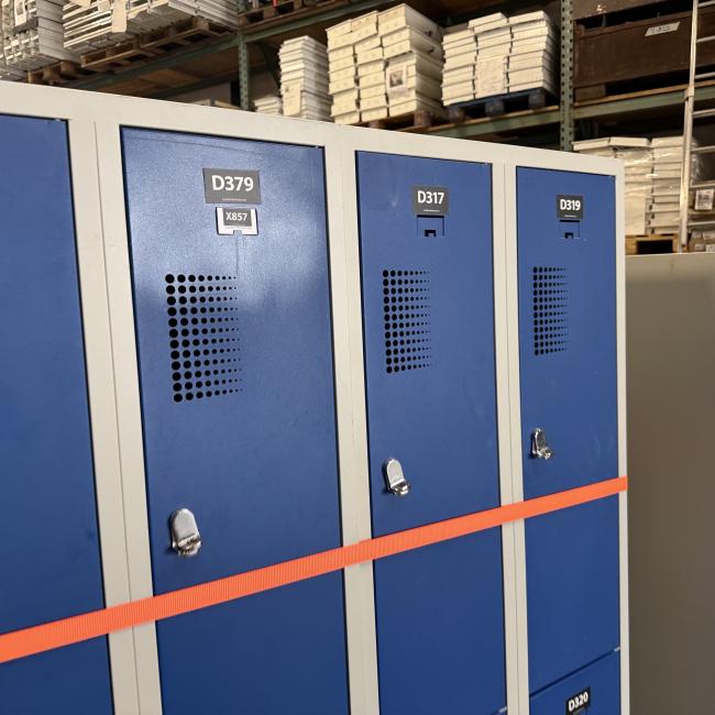  - partij 4-deurs - 2 soorten draaiknop of omlegslotje voor evt hangslot (22)