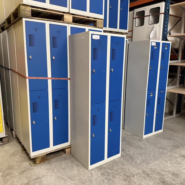  - partij 4-deurs - 2 soorten draaiknop of omlegslotje voor evt hangslot (29)
