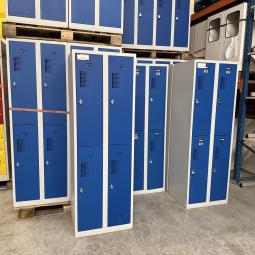  - partij 4-deurs - 2 soorten draaiknop of omlegslotje voor evt hangslot (30)