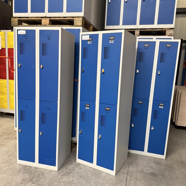  - partij 4-deurs - 2 soorten draaiknop of omlegslotje voor evt hangslot (34)