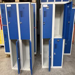  - partij 4-deurs - 2 soorten draaiknop of omlegslotje voor evt hangslot (43)