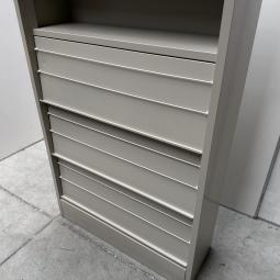  - markant met 3x kleppen (4)