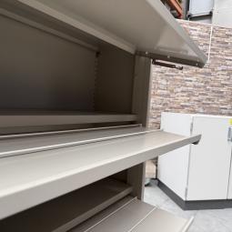  - markant met 3x kleppen (16)