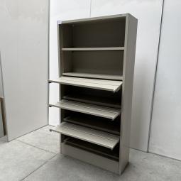  - markant met 3x kleppen (24)