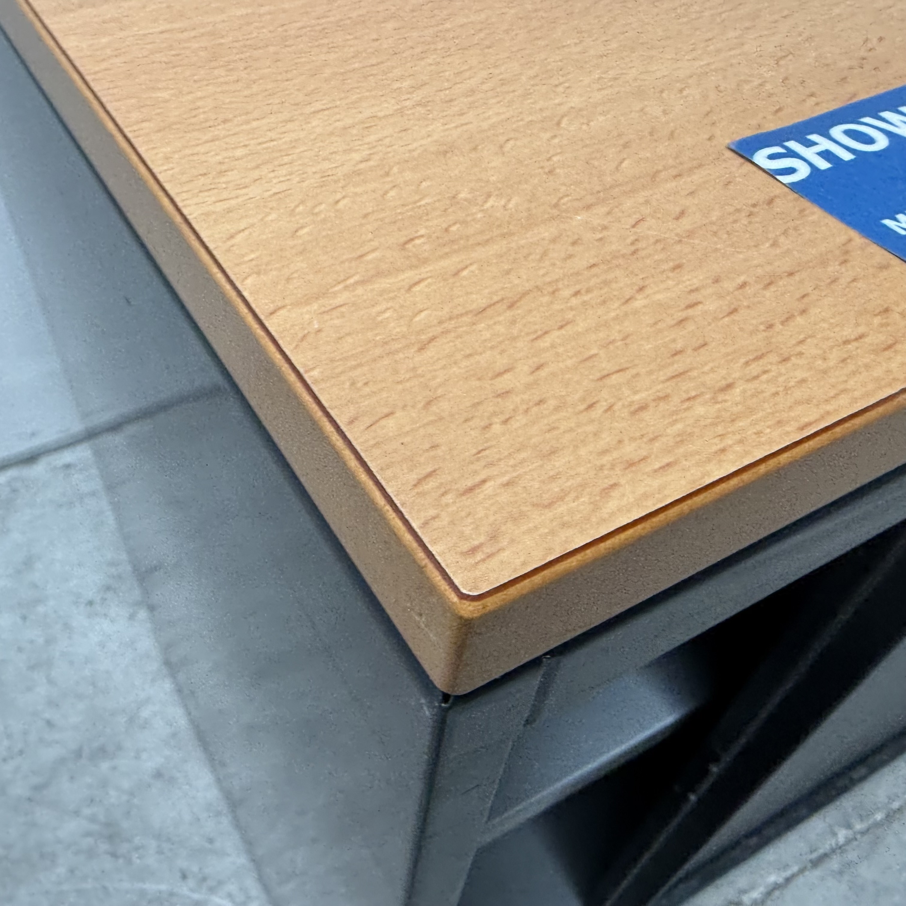  - ahrend zwart met ribbeldeur 4x met en 4x zonder sleutel (3)