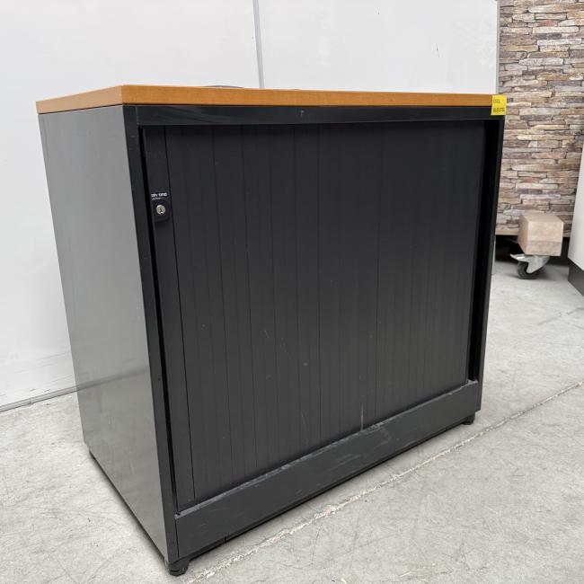  - ahrend zwart met ribbeldeur 4x met en 4x zonder sleutel (12)
