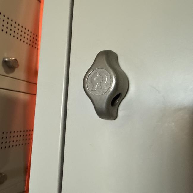  - foto's toevoegen partij 6-deurs staan al op de website (14)