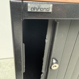  - nog een ahrend zwart met schade (9)