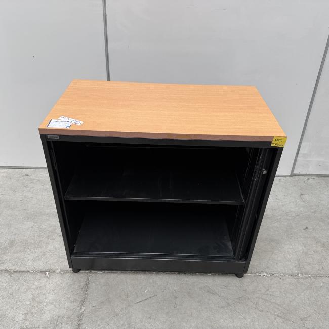  - nog een ahrend zwart met schade (14)