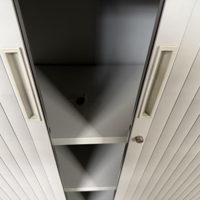  - schaffenburg 196x120x45 lichtgrijs 3x zonder en 8x met sleutel 225,- en 235,- pst ex (3)