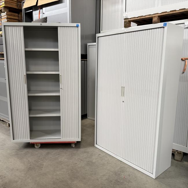  - schaffenburg 196x120x45 lichtgrijs 3x zonder en 8x met sleutel 225,- en 235,- pst ex (10)