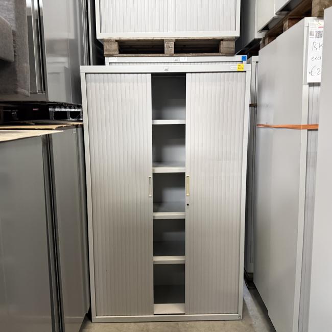  - schaffenburg 196x120x45 lichtgrijs 3x zonder en 8x met sleutel 225,- en 235,- pst ex (17)