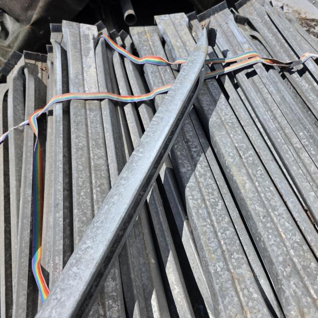  - 48 X DWARS ONDERLIGGER LEGBORDEN PALLETSTELLING AFM 1060X75X45 MM (2)