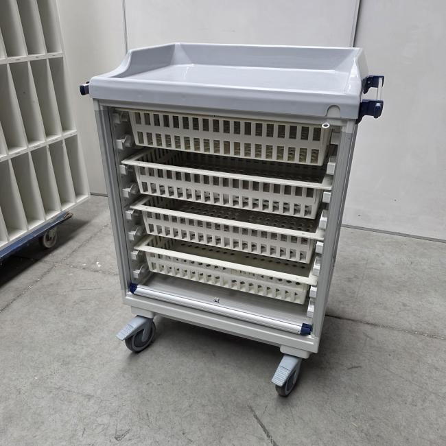  - medische transportwagen afm 85x50x82 hoog  (4)