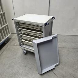  - medische transportwagen afm 85x50x82 hoog  (9)