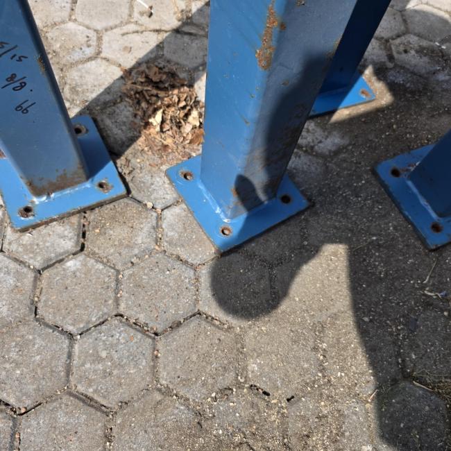  - 4X STALEN KOLOM MET VOETPLAAT AFM 3X66 EN 1X 96 CM 80X80 MM VOETPLAAT 150X150 MM  (3)