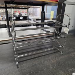  - verchroomde metalen schappenstelling afm 64-108 cm  lang en 54 cm hoog  (2)