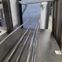  - verchroomde metalen schappenstelling afm 64-108 cm  lang en 54 cm hoog  (5)