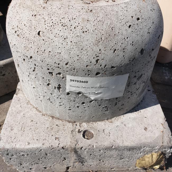  - 2x betonvoet 140 cm hoog (4)