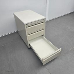  - 1000074011