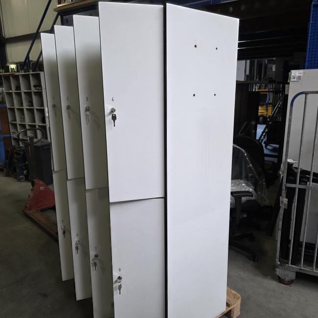  - trespa lockerkast afm 185x125x51 cm afm deur 92x29 cm  (6)