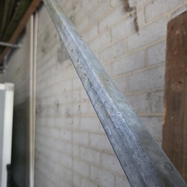  - gegalvaniseerde koker profiel 450 cm  35x35 mm  3 mm dik (1)